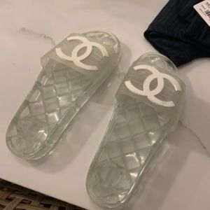 Chanel slides size 8